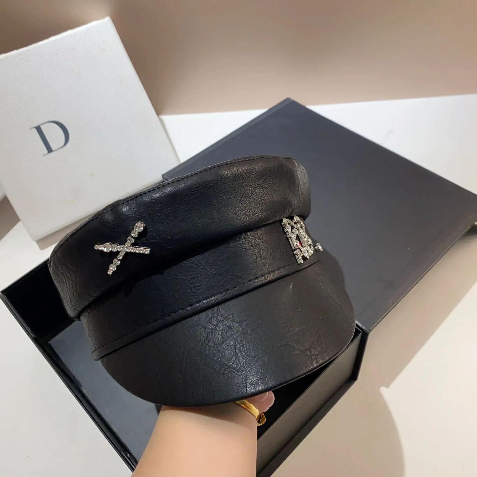 PU Leather sboy Caps Women Diamond Letter Flat Top Cap Solid Color Militray Hat Fashion Streetwear Navy Hat 251016