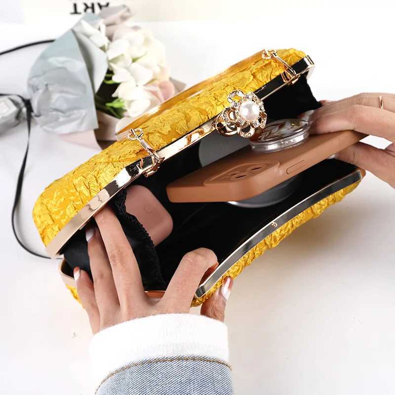 Yellow Clutch Purse Luxury for Women Wedding Luxury Designer Handbags Pearl Fashion Crossover Shoulder Bag for Party Wallets Z251017