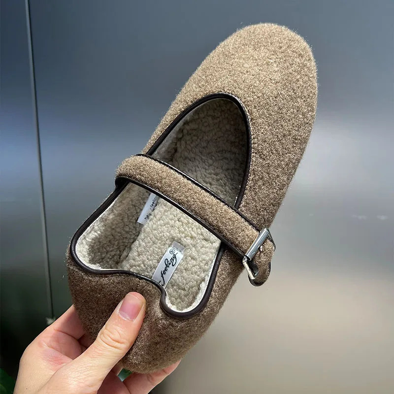 lady In Winter Footwear Warm Fashion Fur Ladies Flats Shoes Autumn Female Round Toe Women Mary Janes Flats With Plush Shoes 251013