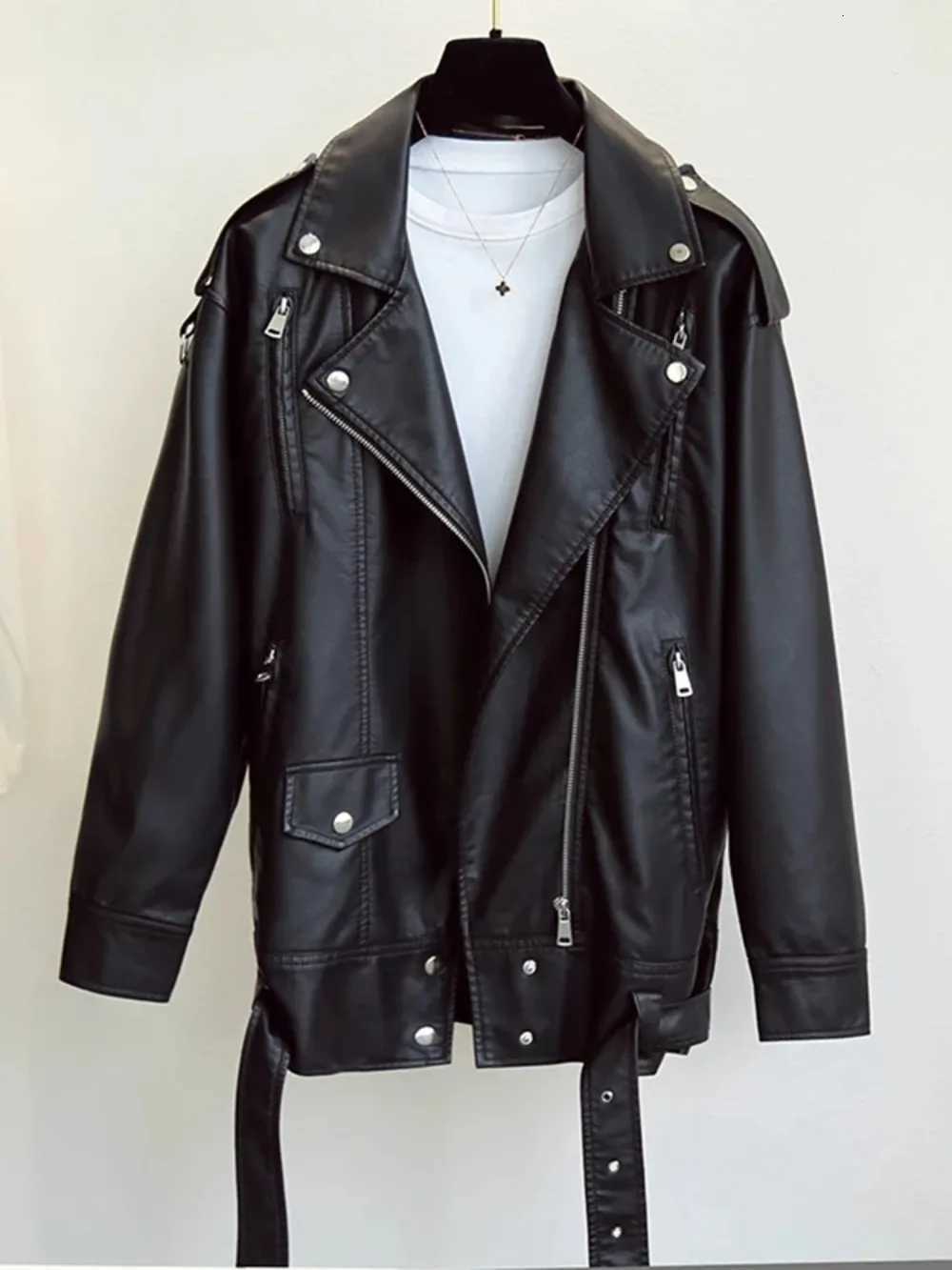Black PU Leather Jackets Women with Belt Oversized Korean Loose Motorcycle Faux Leather Jackets Fashion Causal OuterwearT251017
