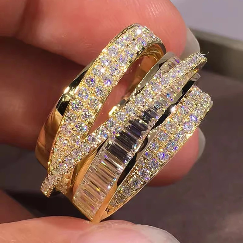 Huitan Bling Gold Color Rings Gorgeous Women Wedding Accessories Full Sparkling Cubic Zirconia Party Trendy Jewelry 251016