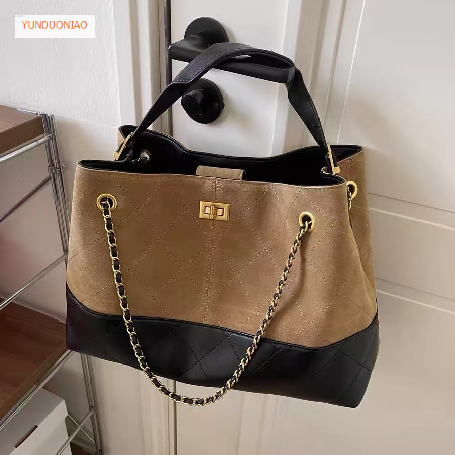 Autumn and winter new luxury handbag new matte suede splicing quilted designer bag chain style large capacity women's shoulder bag
