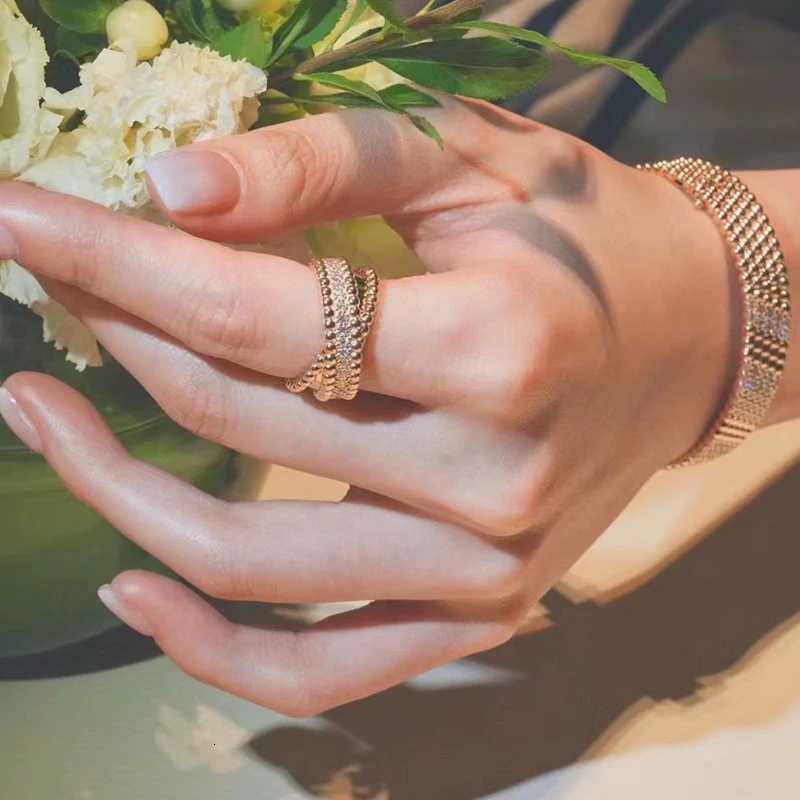 S925 Silver With Rose Gold Color Bead Style Cross Ring Womens Zircon Design Temperament Fashion Brand Party Luxury JewelryW251017