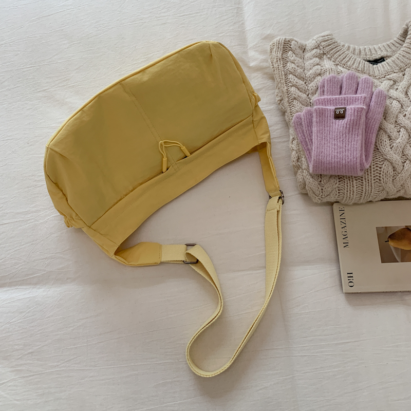 Autumn women's fashionable mobile phone bag with large capacity function, new high-end versatile casual small and simple shopping commuting shoul