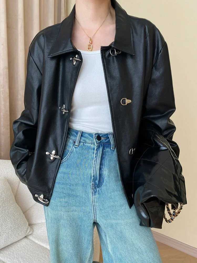 Simple Black Leather Jacket for Women Spring Autumn 2025 Trend Single Breasted Design PU Leather Motorcycle JacketsT251017