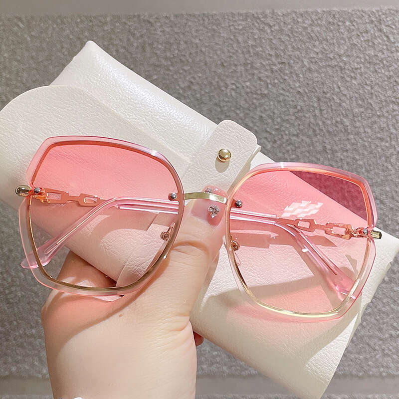 Style New Frameless Metal Trendy Personality Edged Internet Celebrity Glasses Fashion Large Frame Diamond-Encrusted Women's Sunglasses