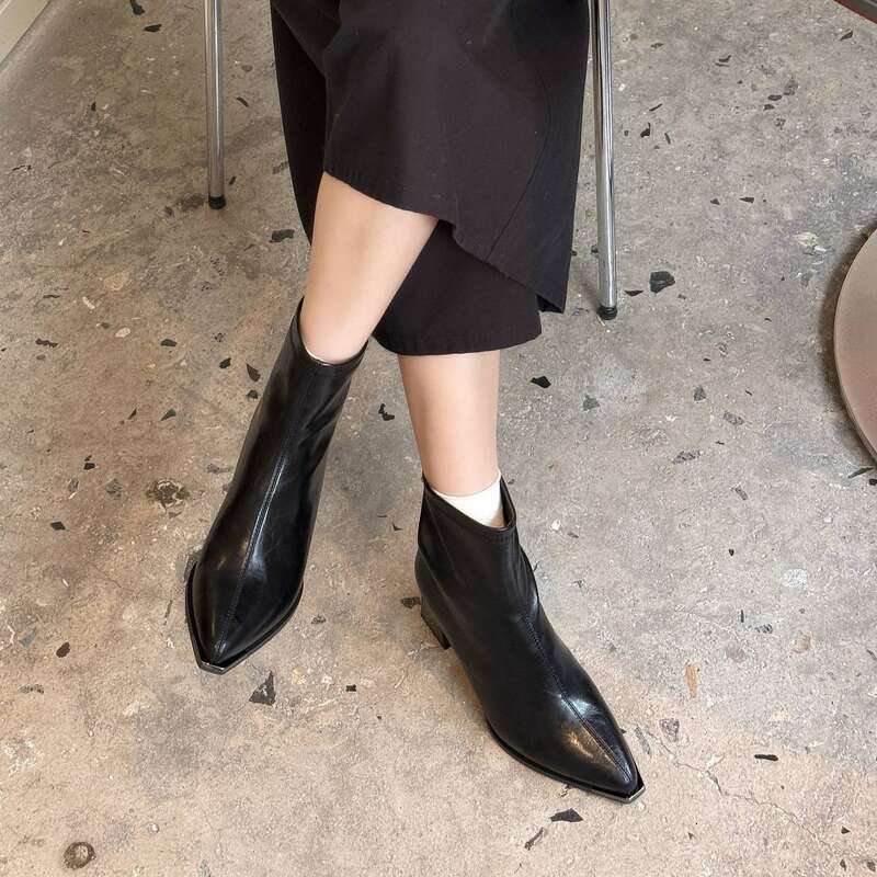 Cameido French Minimalist Pointed Toe Chunky Heel Short Boots
