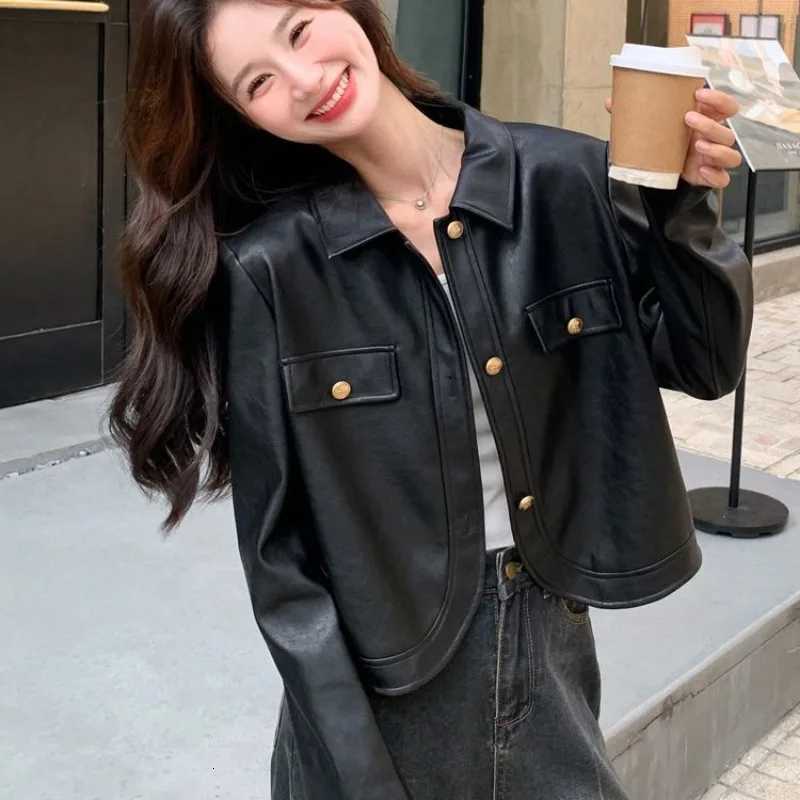 Luxury Black Leather Jacket Womens Metal Buttons Short PU Leather Jacket Long Sleeves Coat Soft Vintage Spring Autumn Top TrendT251017
