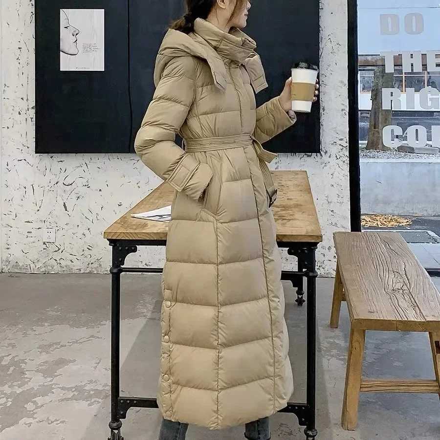 Black duck down Hooded Coats Winter 2025 New Fashion Womens Slim Warm Pike Down Jacket Female With Waist belt Long Overcoat W251016