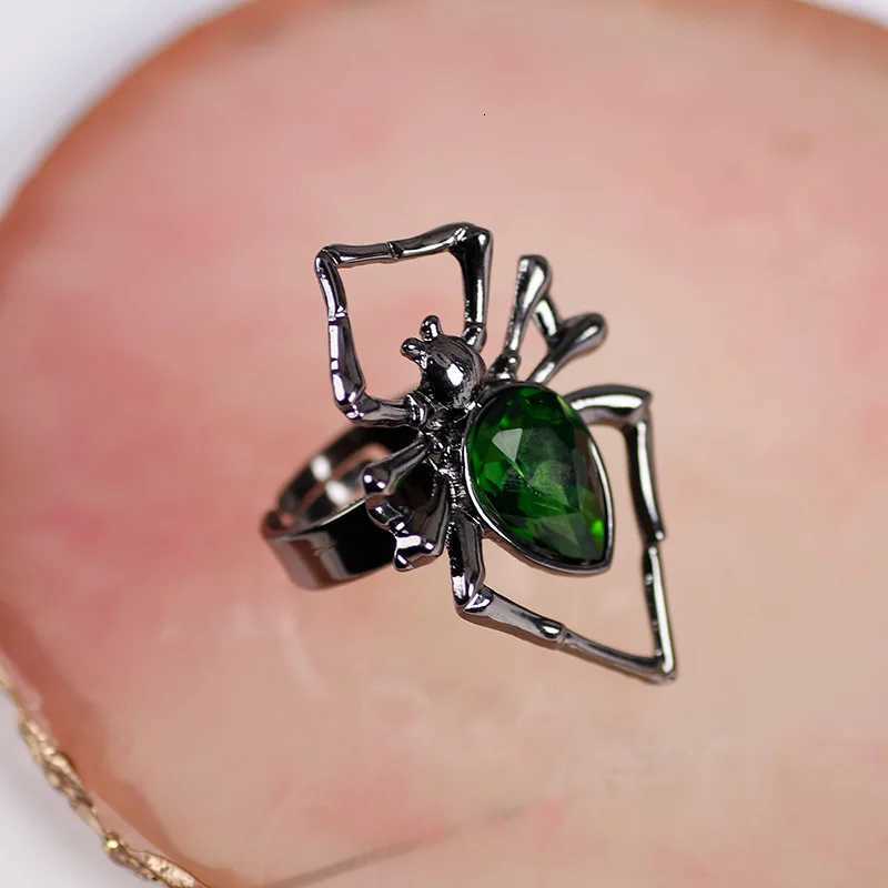 Retro Halloween Series Funny Spider Hollow Ring Punk Style Adjustable Open Rings Jewelry Z251017