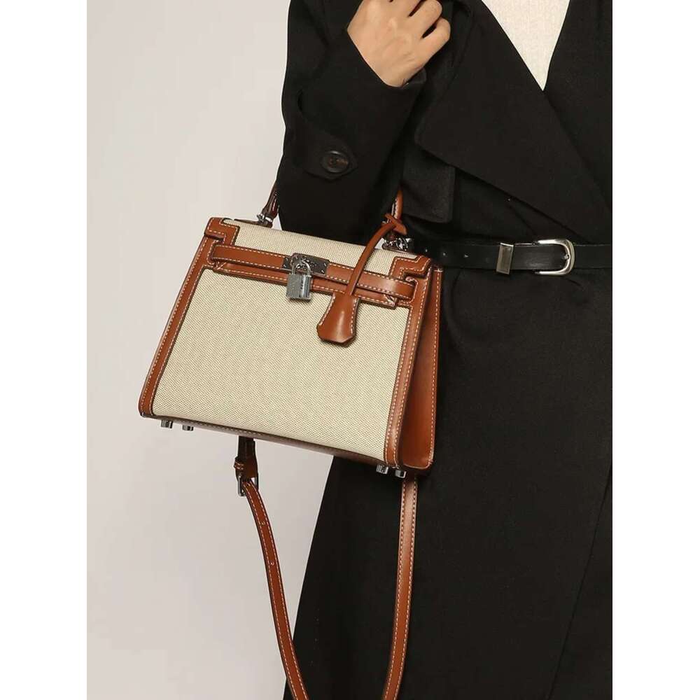 Designer Bags Paris Fashion Crossbody Handbag Women's High-End Leather Classic Solid Color Elegant Hot Selling