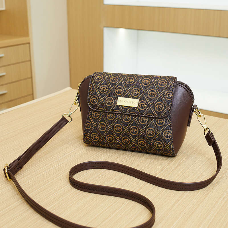 Shell Women's New 2025 Full Letter Print Phone Single Shoulder Crossbody Large Capacity Mom Bag