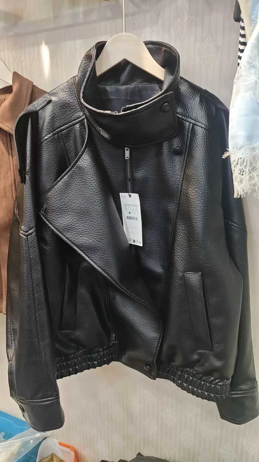 Winter Autumn Fashion PU Jackets Women Buttons Pockets Long Sleeves Black Loose Brand Zipper Jackets Female High Street CoatsT251017