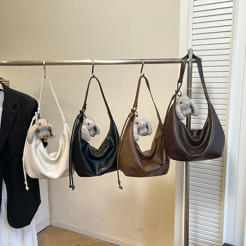 Fashionable ladies' compact phone bag autumn new large capacity function advanced student versatile casual simple niche shopping commuting should