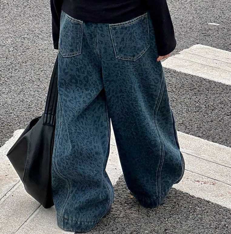 Girls Autumn Winter Plush Jeans 2025 New Girls Stylish Wide Leg Pants Retro Leopard Pattern Casual PantsT251017