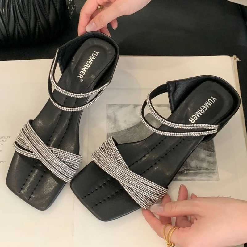 Bling Rhinestone Cross Tied Slippers Women Fashion Square Toe Wedges Slide Sandals Luxury Banquet Brand Designer Dress Shoes Z251015