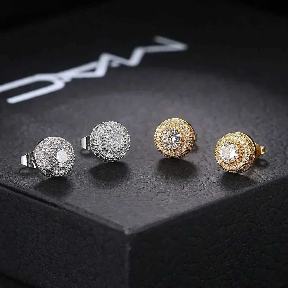 1 Pair Hiphop Stud Earrings for Men Classic Gold Color Jewelry Crystal Iced Out Piercing Cartilage Hippie Ear Accessories GiftL251017