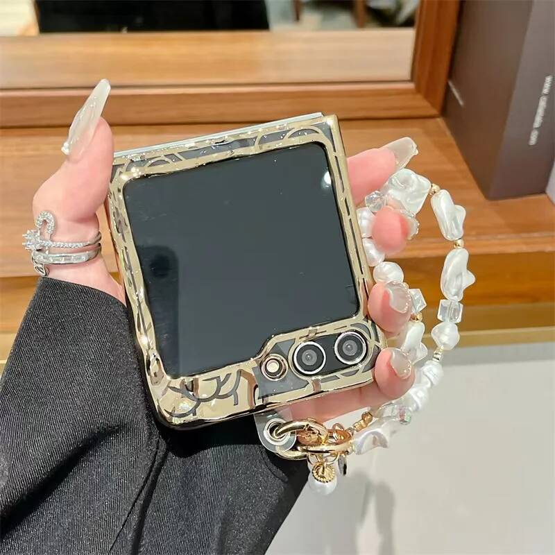 Elegant Flower Pearl Wrist Strap Soft Phone Case Cover For Samsung Galaxy Z Flip 3 4 5 6 7 F7220 Flip6