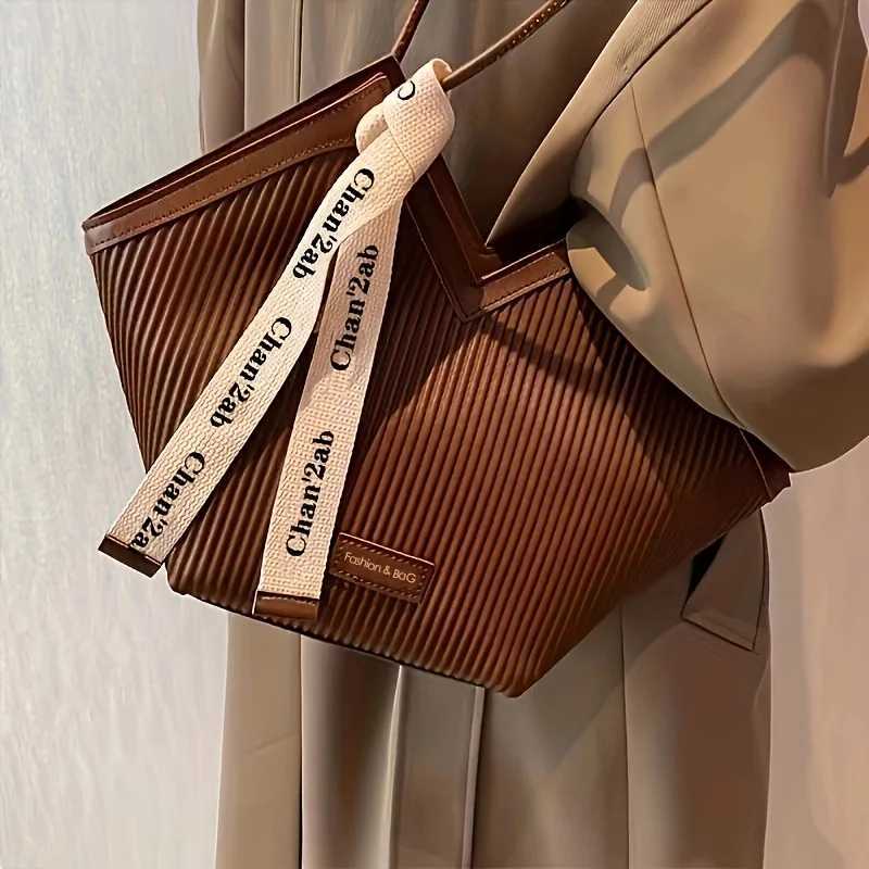 love design tote bag trendy large capacity shoulder bag faux leather simple bag for work Z251017