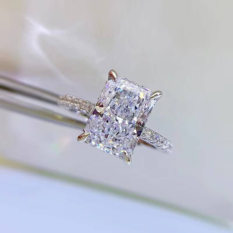 Speedin Luxury Ring 18K Gold 3ct D VVS1 IGI Certificate Radiant Cut Hidden Halo Lab Diamond Engagement Ring for Ladies