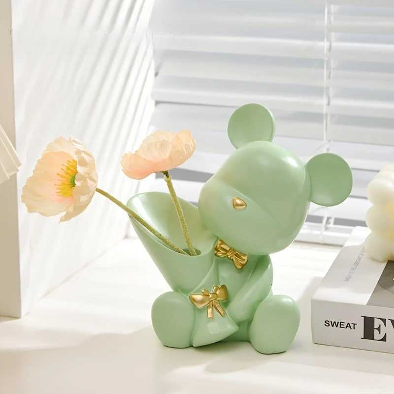 Creative bouquet bear vase ornament flower arrangement home decoration Valentines Day graduation season Mothers Day gifts C251017