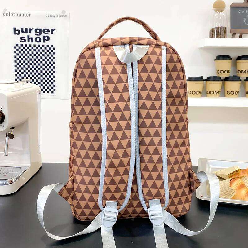 New Stylish Shark Graffiti Print Backpack for Teen Commutable Versatile Daily Fashion Campus Laptop Bag