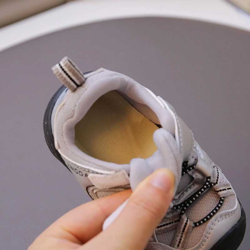 Childrens Walking Shoes Boys Sneakers 05 Years Old Boys Girls Casual Shoes Four Seasons Green Soft Nonslip Kids Single ShoesT251017