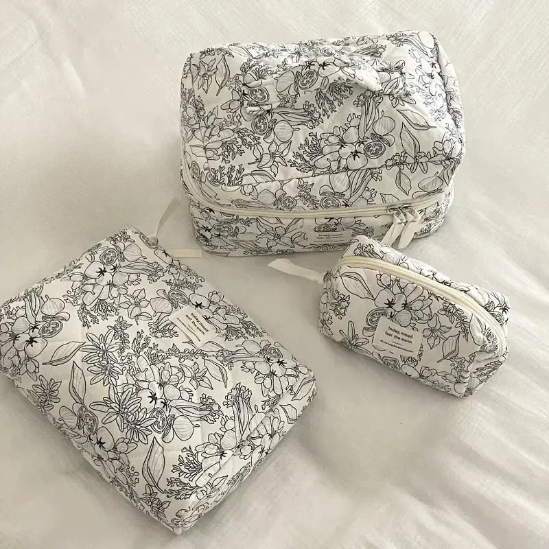 Wholesale Vintage Flower Women Cosmetic Bag Portable Zipper Makeup Travel Organizer Female Handbag Toiletry Storage Pouch251011