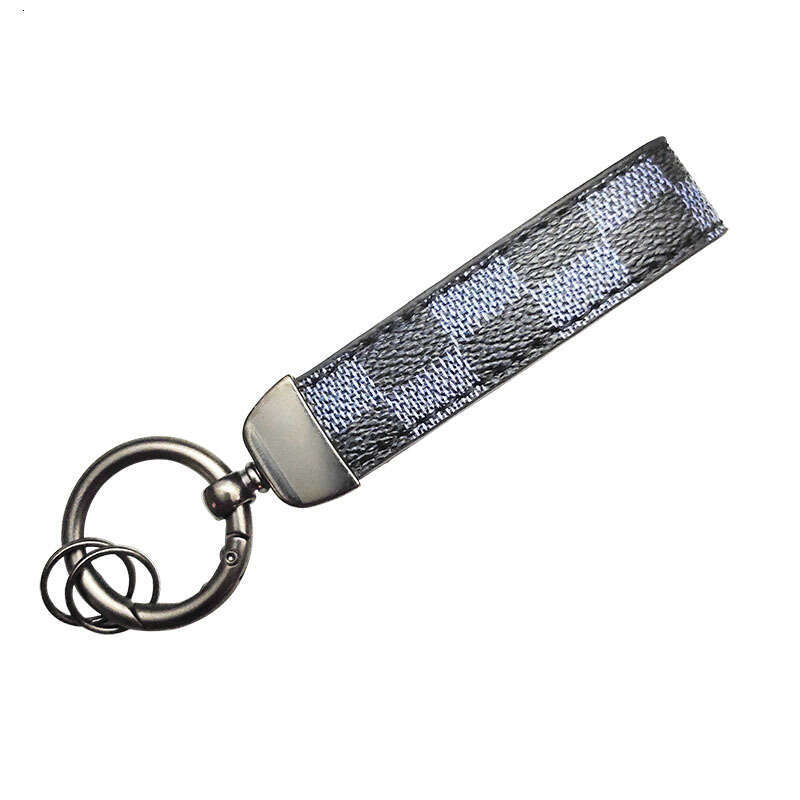 Trendy Brand Presbyopic Leather Men's Keychain Car Waist Hanging Horseshoe Buckle Durable and Wear-resistant