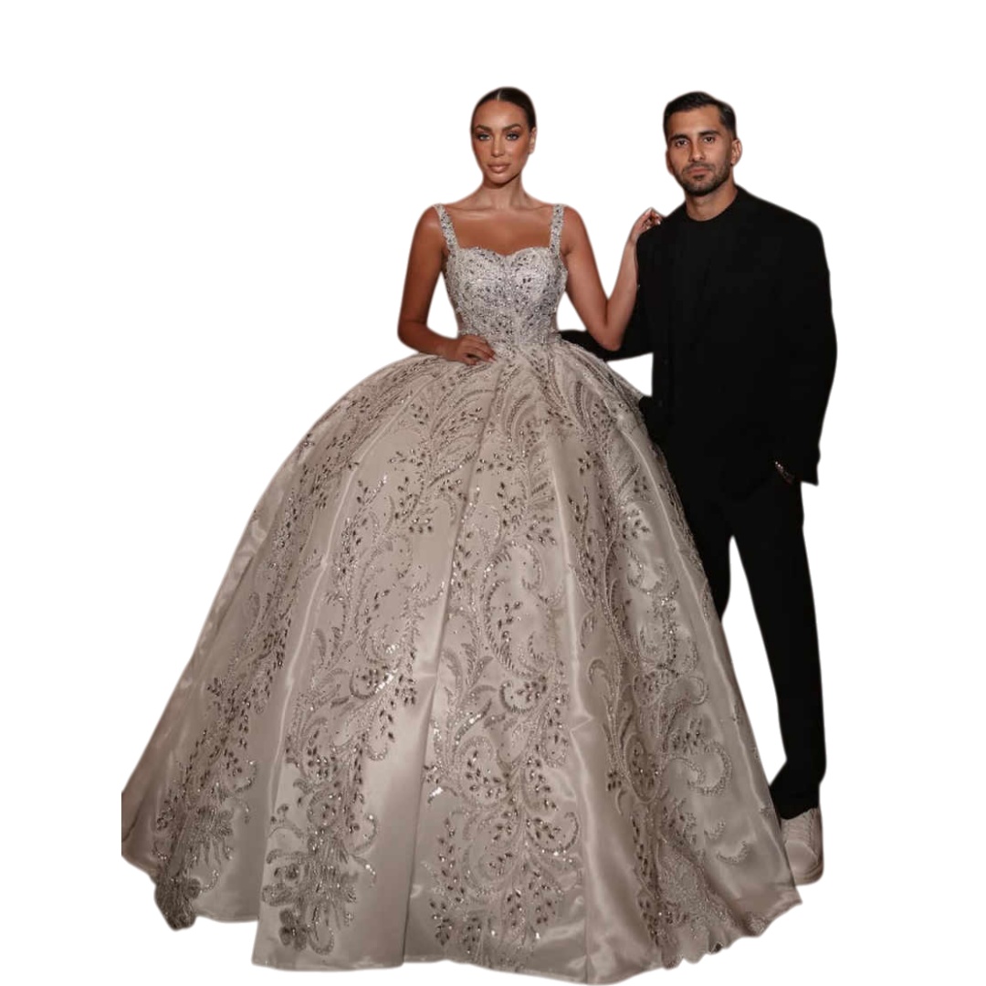 Luxury Wedding Dress Sleeveless V Neck Ball Gown Strap Sequins 3D Lace Beads Pearls Bridal Gowns Vestina De Novia Customized Robes De Mariee H252563