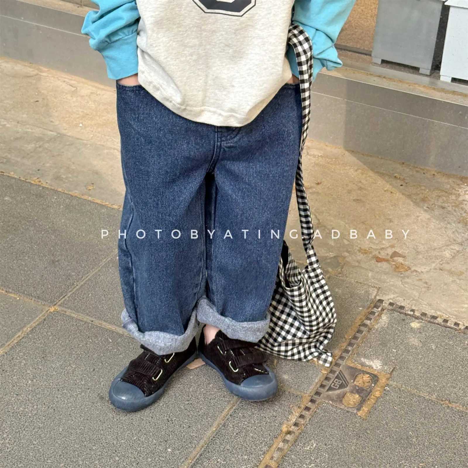 2025 Autumn New Girls Jeans Solid Children Casual Pants Baby Boys Denim Trousers Fashion Patch Toddler Harem Pants Kids ClothesT251017