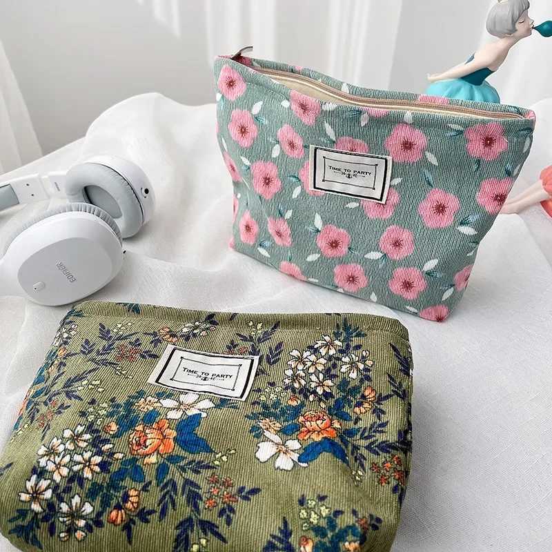 Corduroy Makeup Bag Organizer Clutch Retro Flower Print Cosmetic Bag Wash Women Travel Make Up Pouch Beauty Toilet Storage Cases W251017