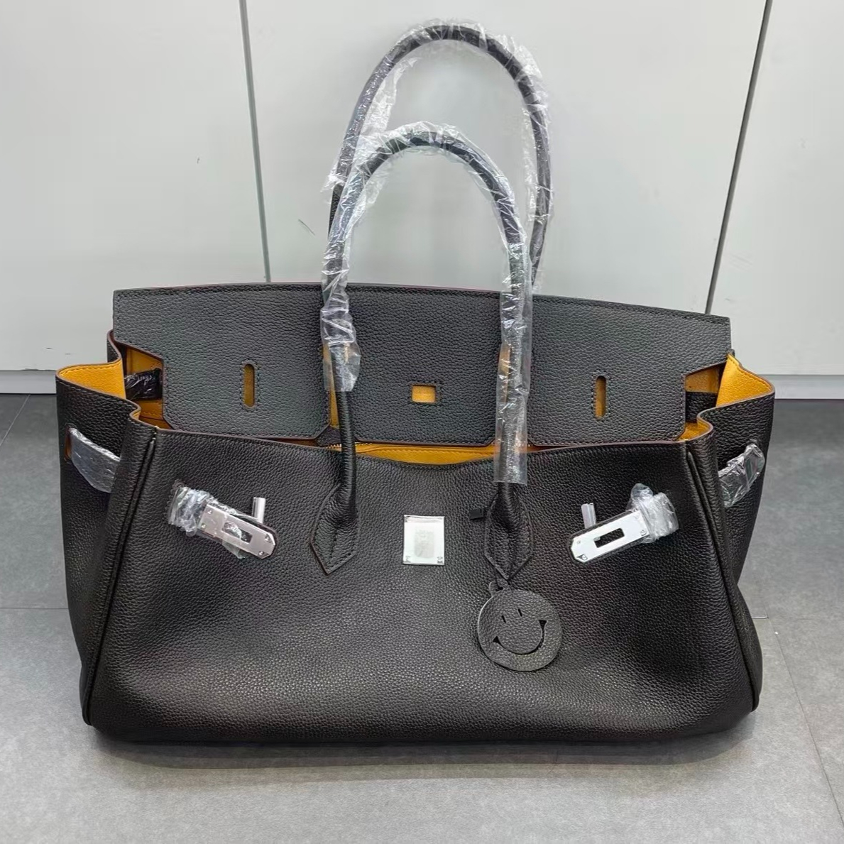 100% Real Leather Woman Totes High Quality Vintage Handbags With Silver Hardware Lock Top Handle Bag Contrast Color Horizontal 42cm Shoulder Bag New Fashion Gift 3415