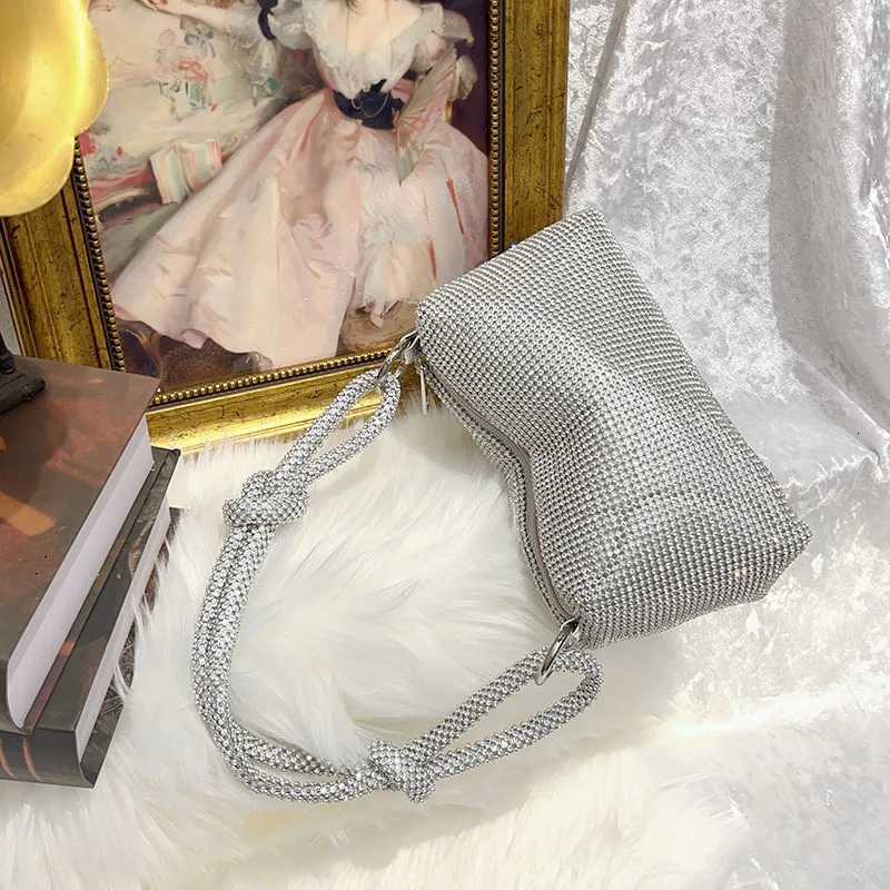 Diamondencrusted diamondknotted underarm bag shiny personality simple dumpling shoulder bag womens hand bag Z251017
