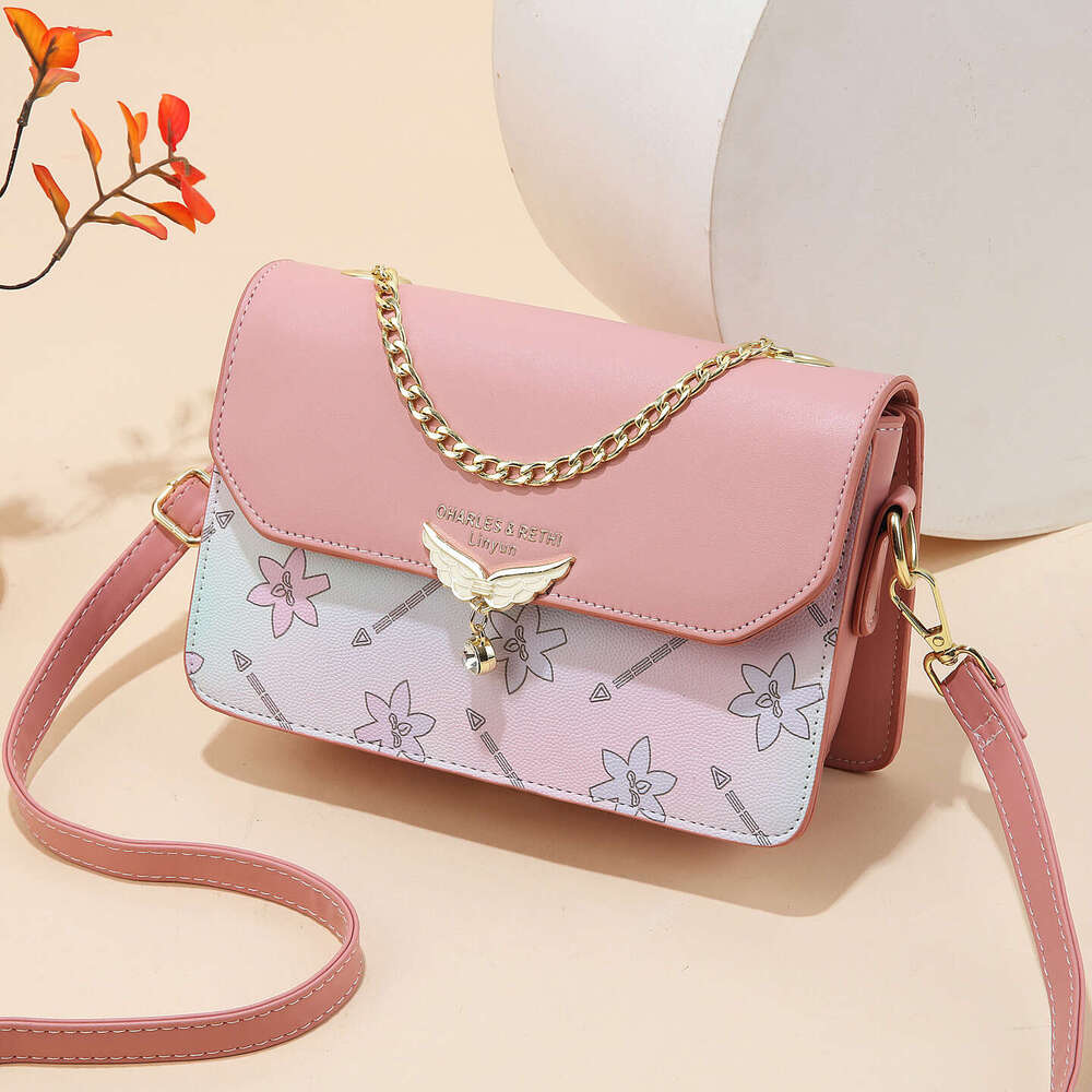 Women's 2025 New Trendy Crossbody Lightweight Summer Color Block Shoulder High-end Chain Small Square Bag