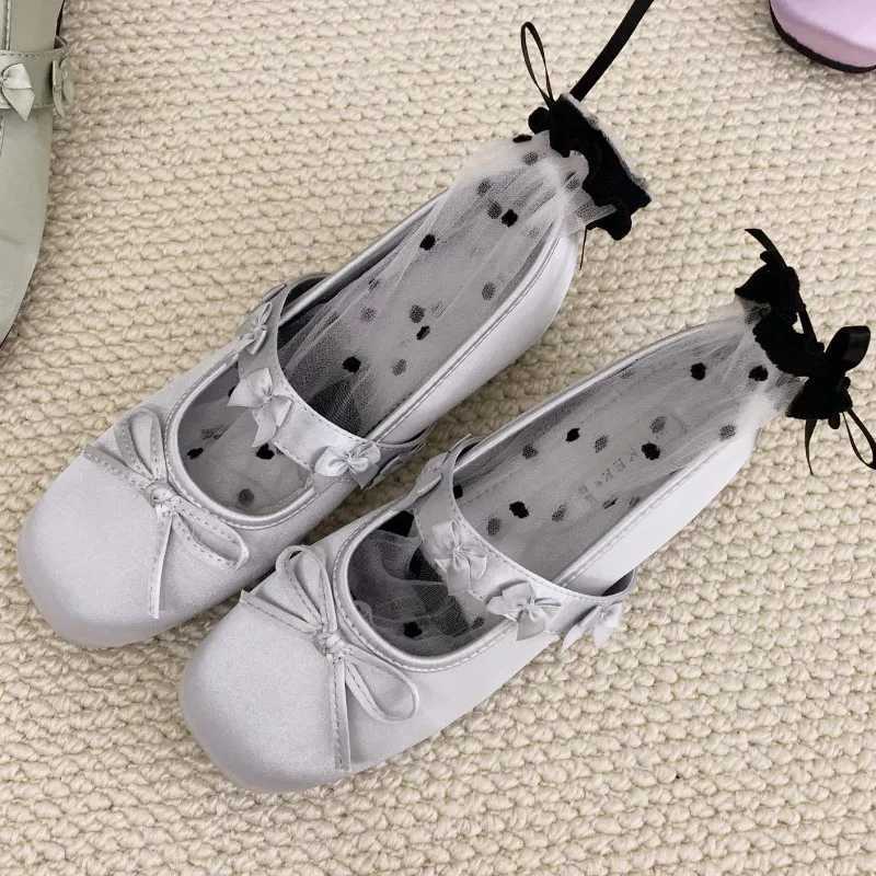 Fashion Shallow Bow Flat Sandals Women Higher Quality Satin Round Toe Designer Mary Jane Shoes Women Soft Sole Dress Ballet Shoe Z251015