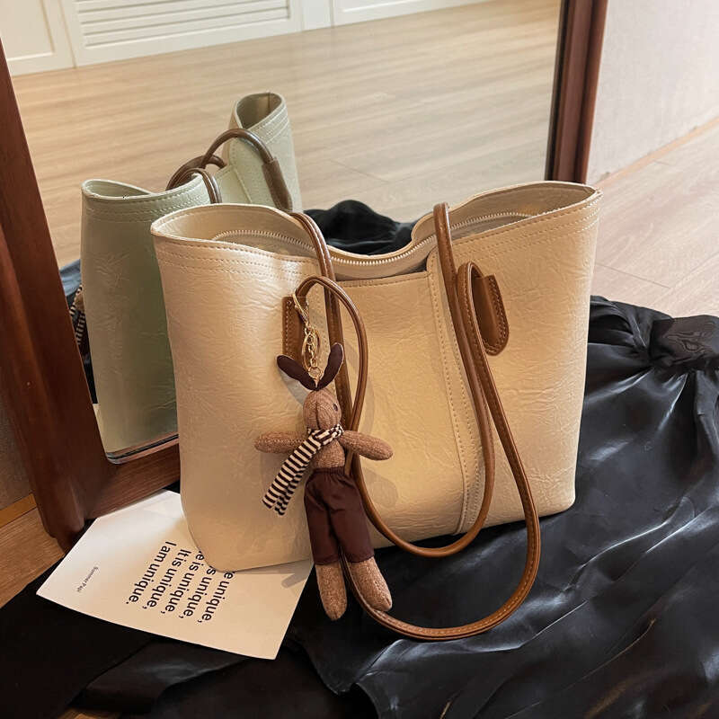 Textured Large Capacity for Women 2024 Live Fashion Commuter Single Shoulder Trendy Tote Bag