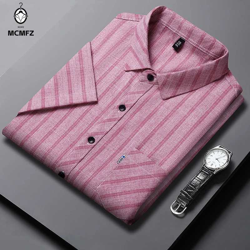 New Mens Business Casual Short Sleeved Printed Shirt with Wrinkle Resistance No Ironing Comfortable All Season Versatile Top J251017