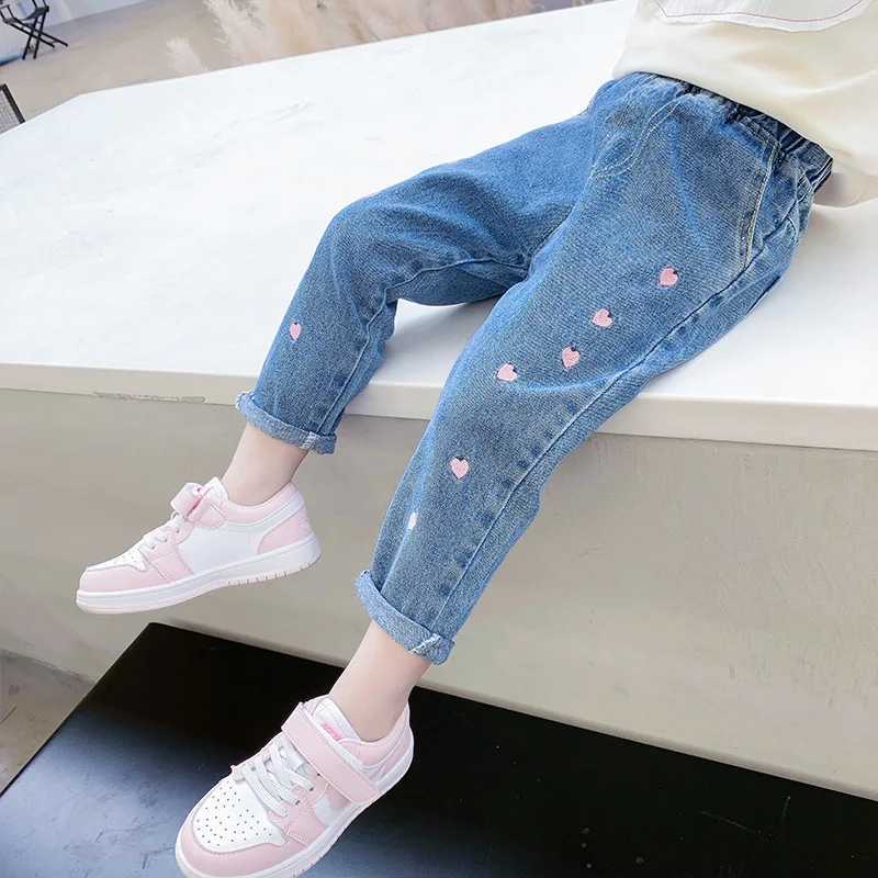 Girls pants Spring and Autumn Childrens pants Spring clothing Baby jeans Embroidered elastic pantsT251017