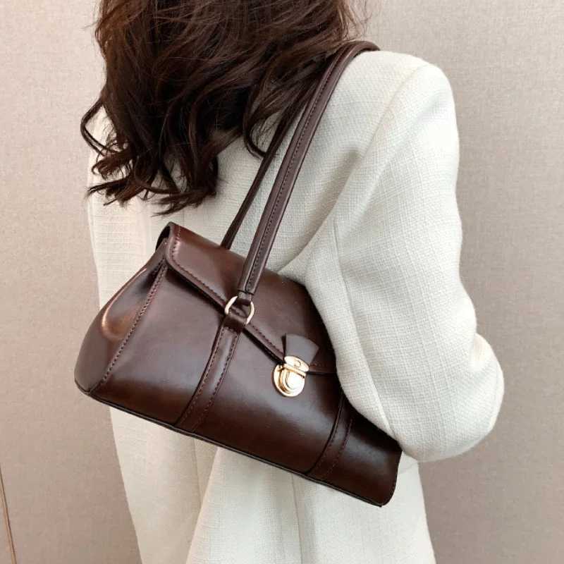 Red HighGrade Sense Wens Shoder Bags 2025 New Trend Korean Underarm Bag For Wen PU Leather Ladies Cmuter Handbags1 D251017