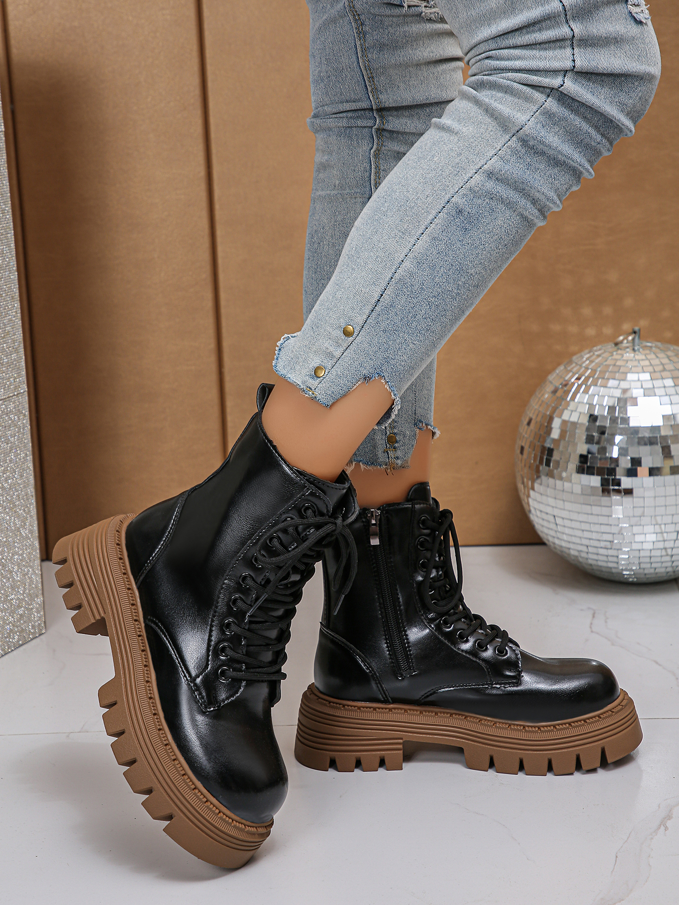 Autumn-Winter Collection: Stylish Women's Chunky-Laced Ankle Boots