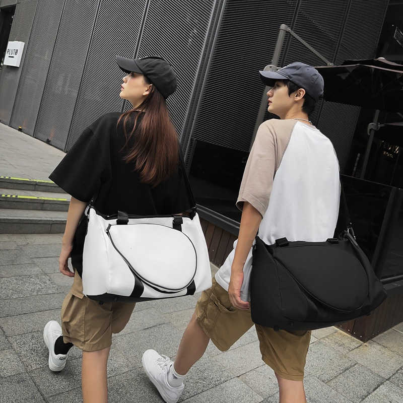 Large Capacity Sports Fitness Bag New Fashion Trend Casual Tennis Bag Short Distance Outdoor Crossbody Luggage Bag