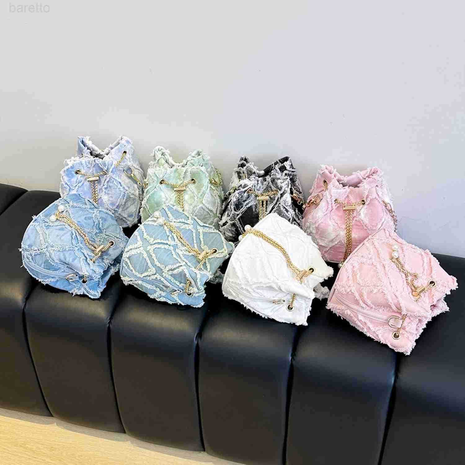 Denim Bucket Bag Quilted Drawstring Shoulder Handbag Jean Crossbody Purses Hobo Handbag with Chain Strap Z251017