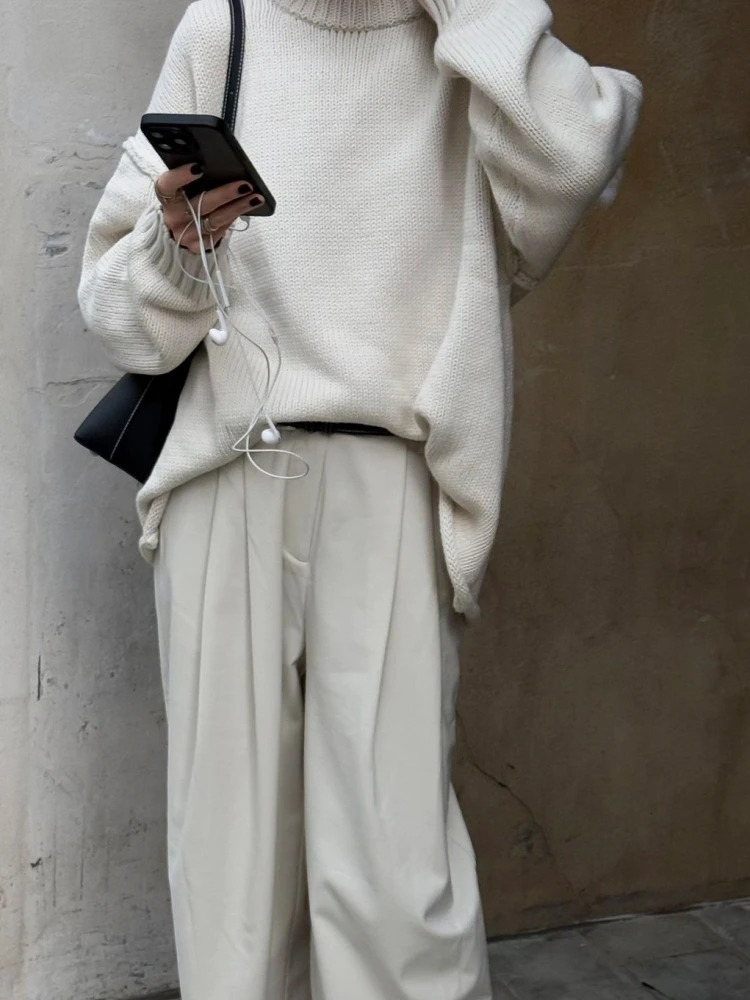 Autumn Fashion Dark Brown Loose Knitted Pullovers Women Casual Oneck Long Sleeve Thick White Sweater Winter Knitwear 251013