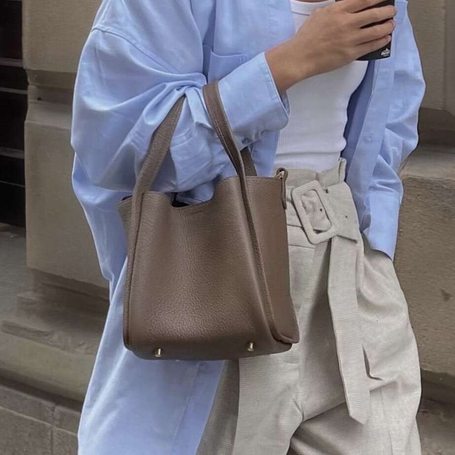 Same Style Bucket Vegetable Basket Top Layer Cowhide 25 New Large Capacity Single Shoulder Crossbody Handbag Women's Bag