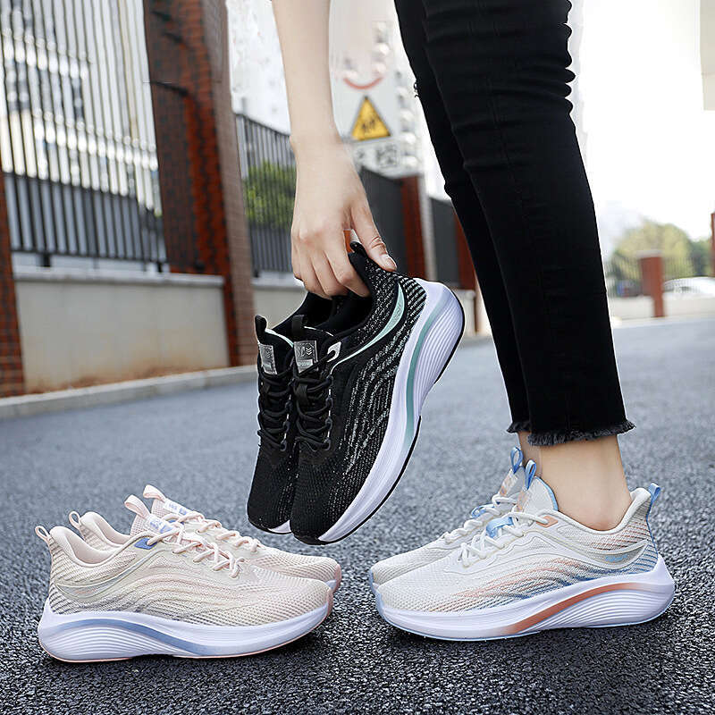 Women's Autumn 2025 Black Soft Sole Casual Lightweight Mesh Sports Student Shock Absorption Running Shoes designer sneakers womens trainers