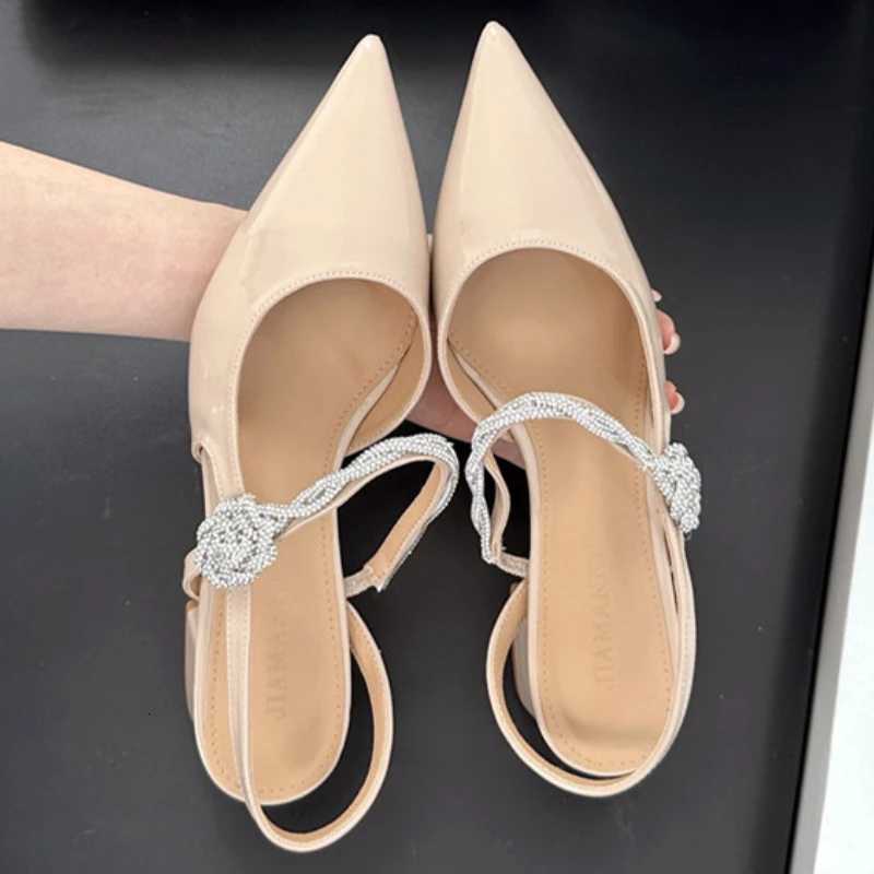 Luxury Rhinestone Flower Women Sandals High Quality Pointed Toe Patent Leather Square Heel Designer Shoes Fashion Women Shoes Z251015