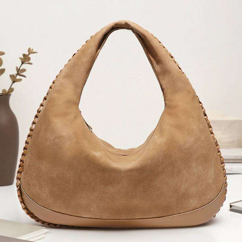 Designer Bags New Suede Frosted Shoulder Retro Large Capacity Commuting Armpit Hand Carried Versatile Fashion Crescent Bag Hot Selling
