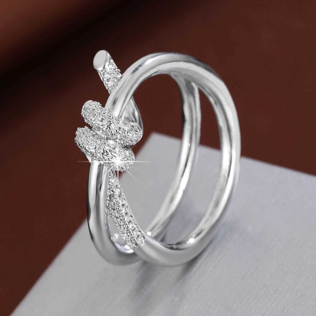 Fashion Classic Knot Shaped Ring WomenS Cz Copper Ring For Gift Daily Wear Z251017