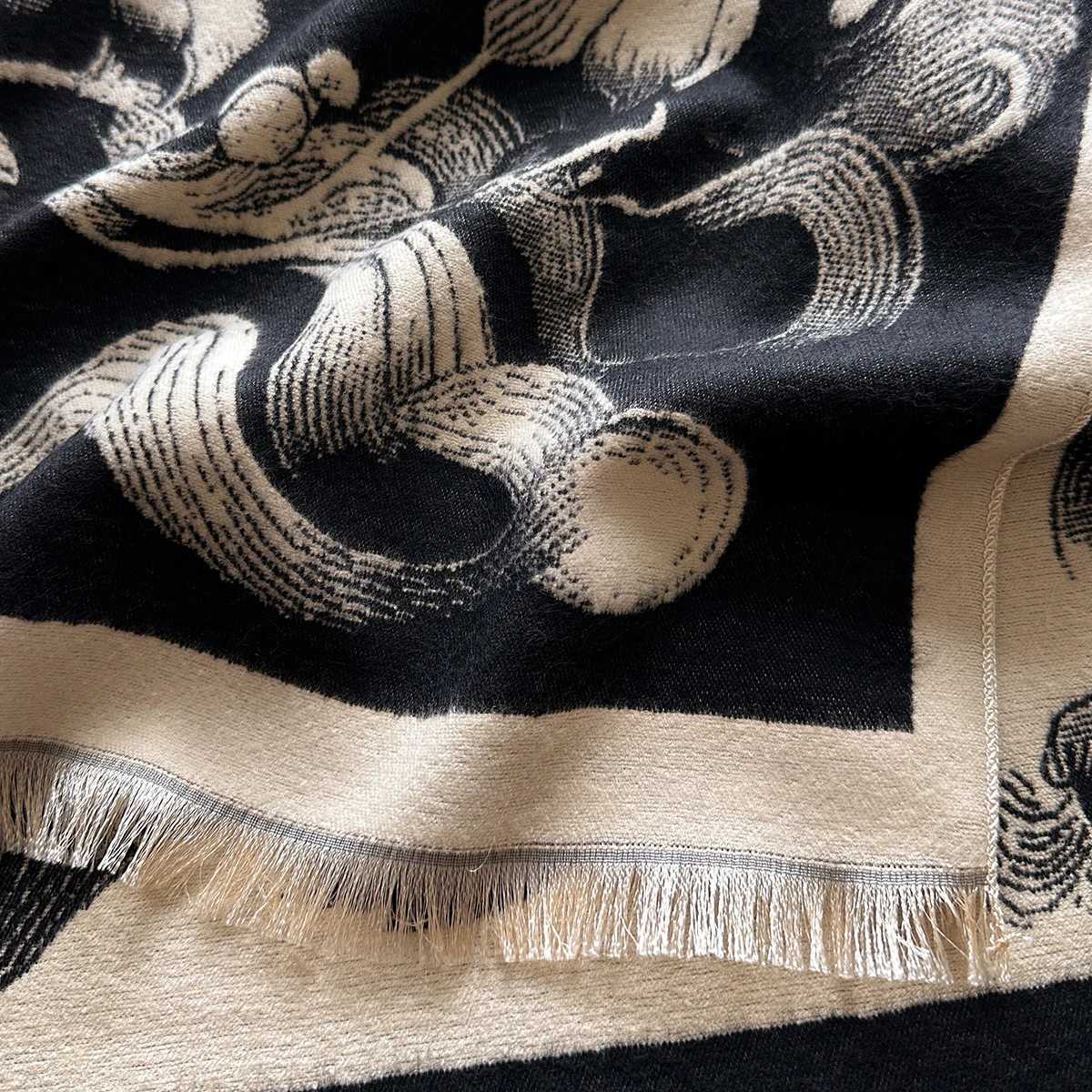 2025 Luxury Winter Cashmere Scarf Women New Warm Blanket Poncho Scarves Female The Horse Shawl Thick Foulard Bufanda C251017